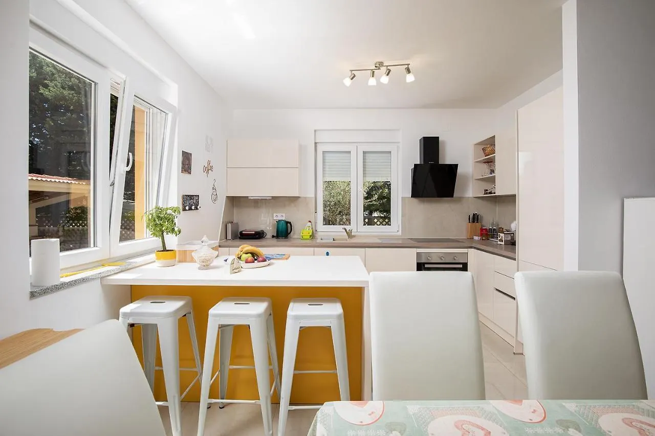 Apartment J&E Medulin