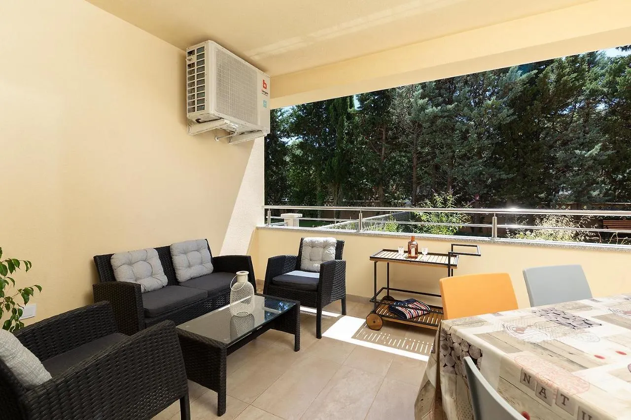 Apartment J&E Medulin