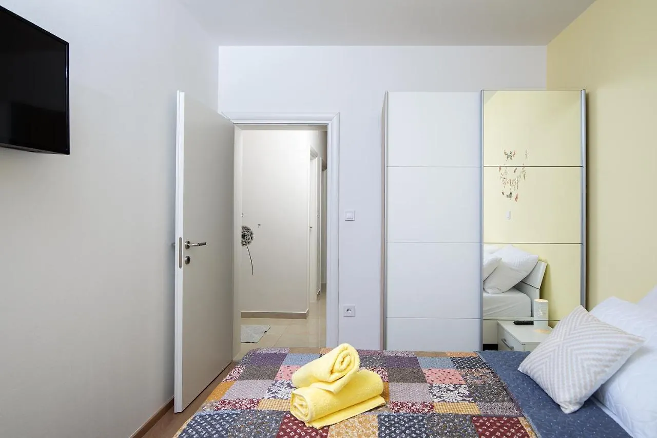Apartment J&E Medulin