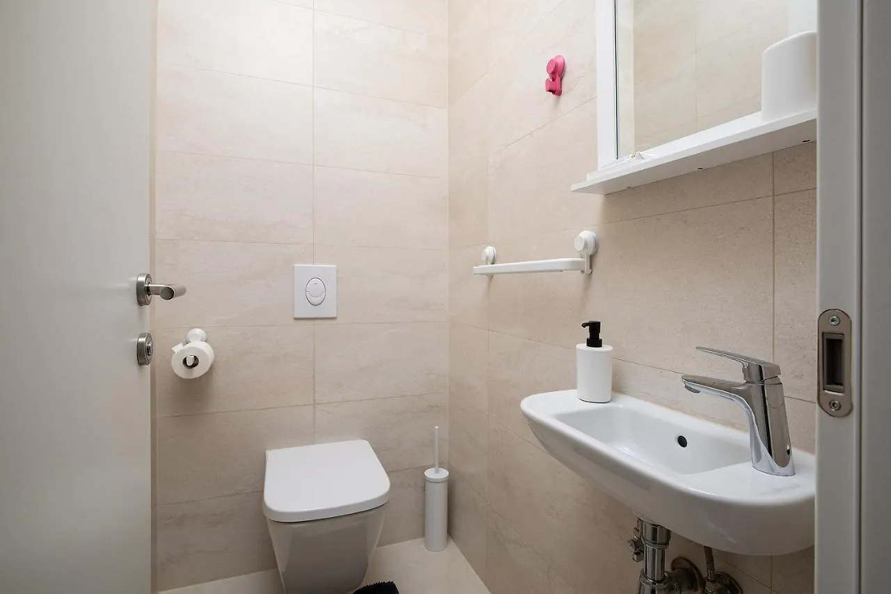 Apartment J&E Medulin